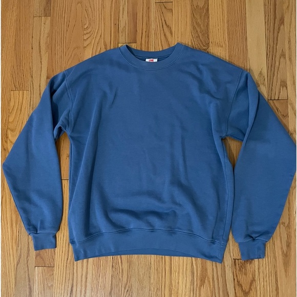 Hanes Tops - Hanes M Blue Crewneck
